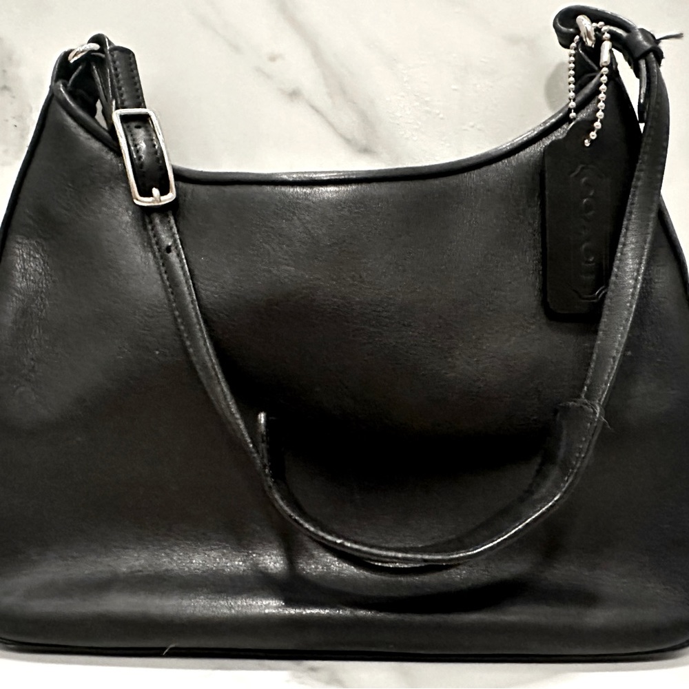 Vintage 90’s Coach Black Leather Purse. Mint condition.